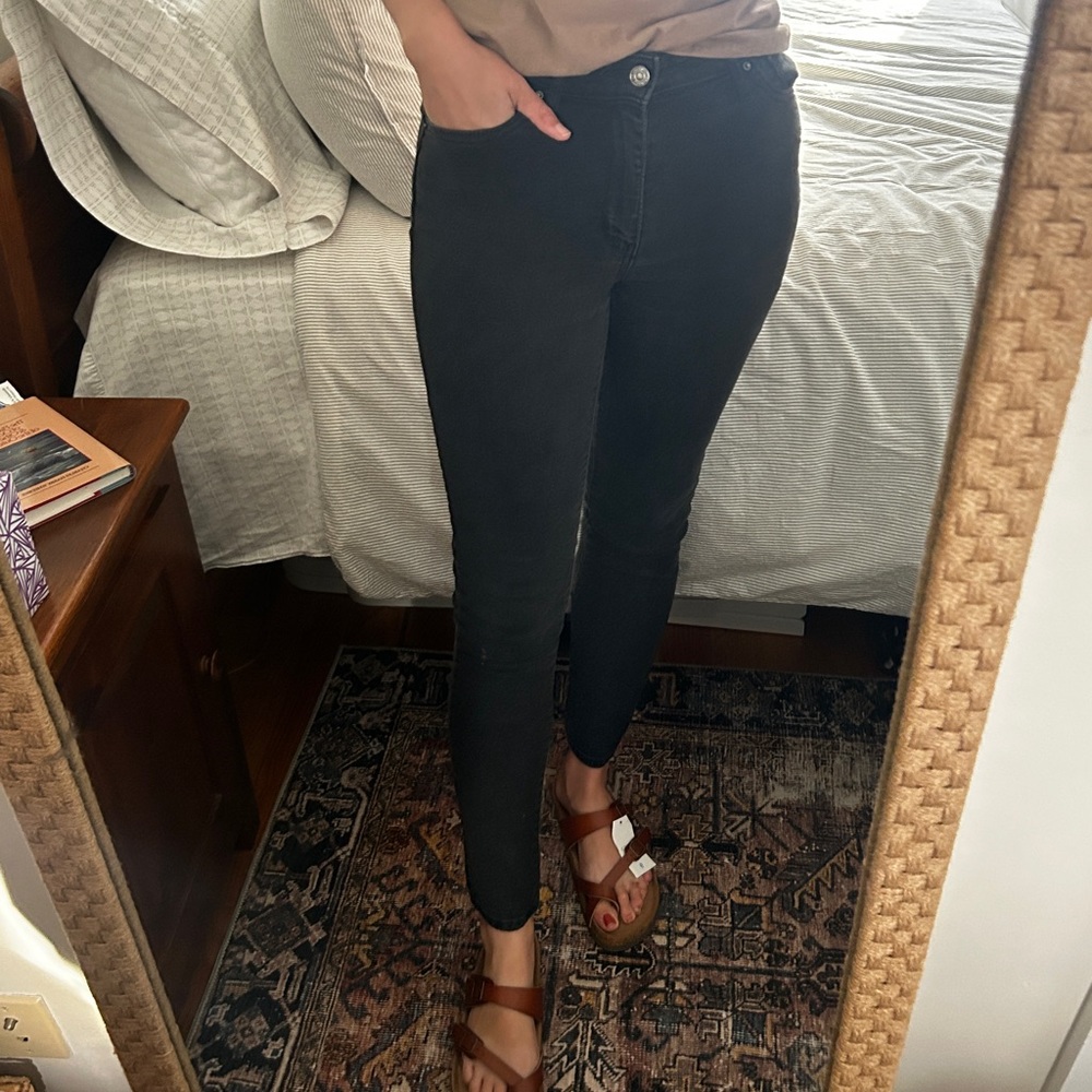 Levi black skinny jeans